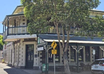 Wellington Square: Hotel Wellington